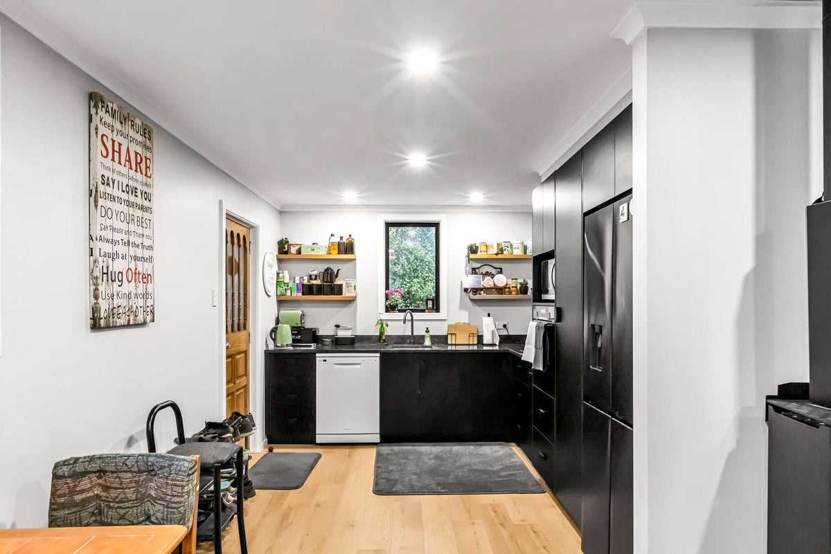 22 Gordon Terrace, East Gore, Gore - Carousel 1