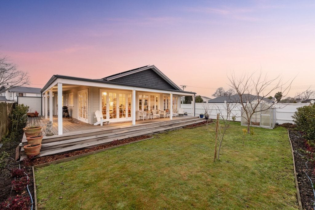 129 Mays Road, St Albans, Christchurch - Carousel 1