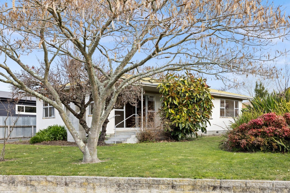 40 Rata Street, Taradale, Napier - Carousel 1