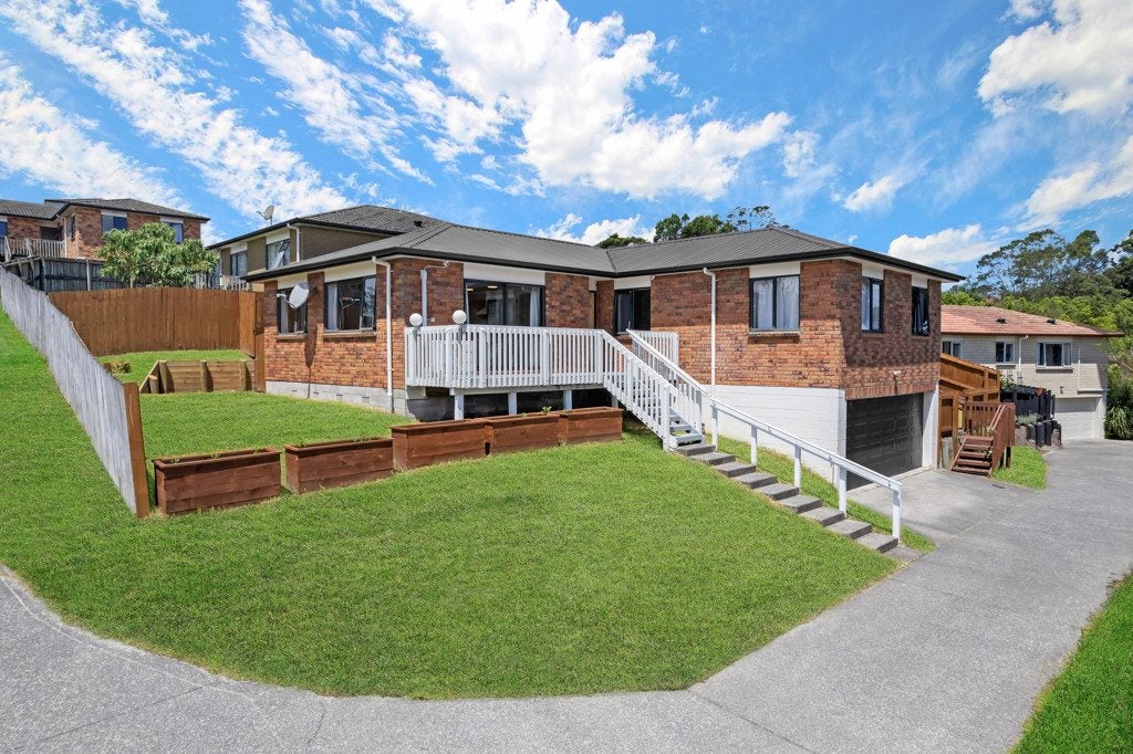 52D Candia Road, Swanson, Auckland - Carousel 1