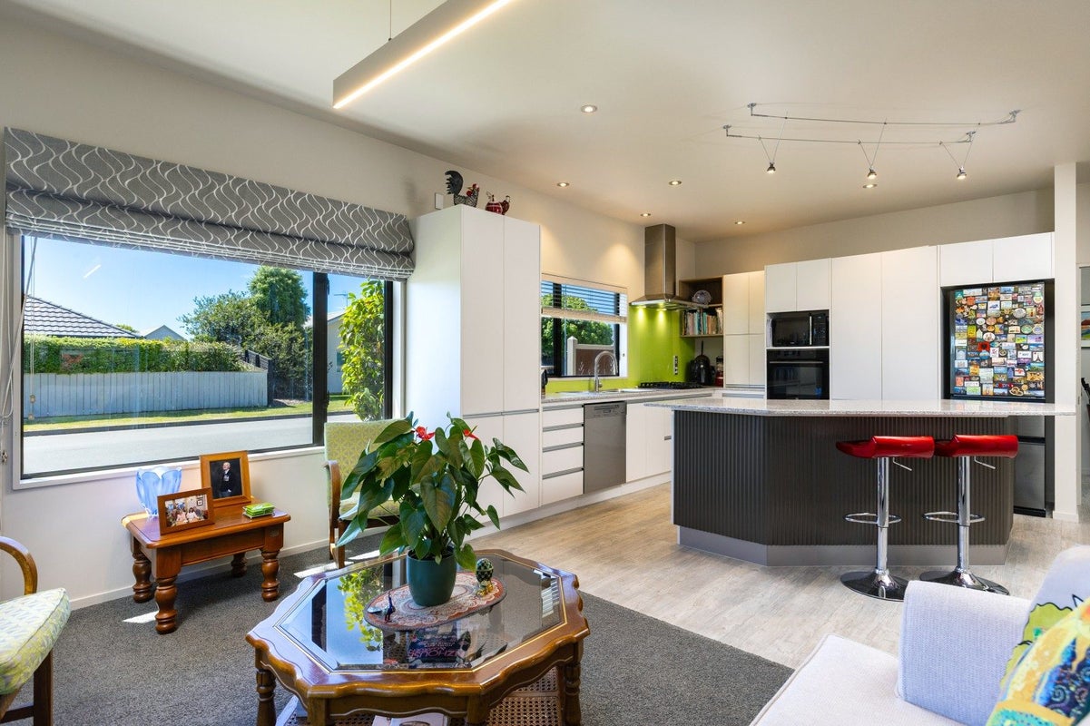 17 Magnolia Drive, Springlands, Blenheim - Carousel 2