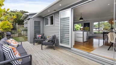 41 Madras Street, Khandallah, Wellington - Carousel 1