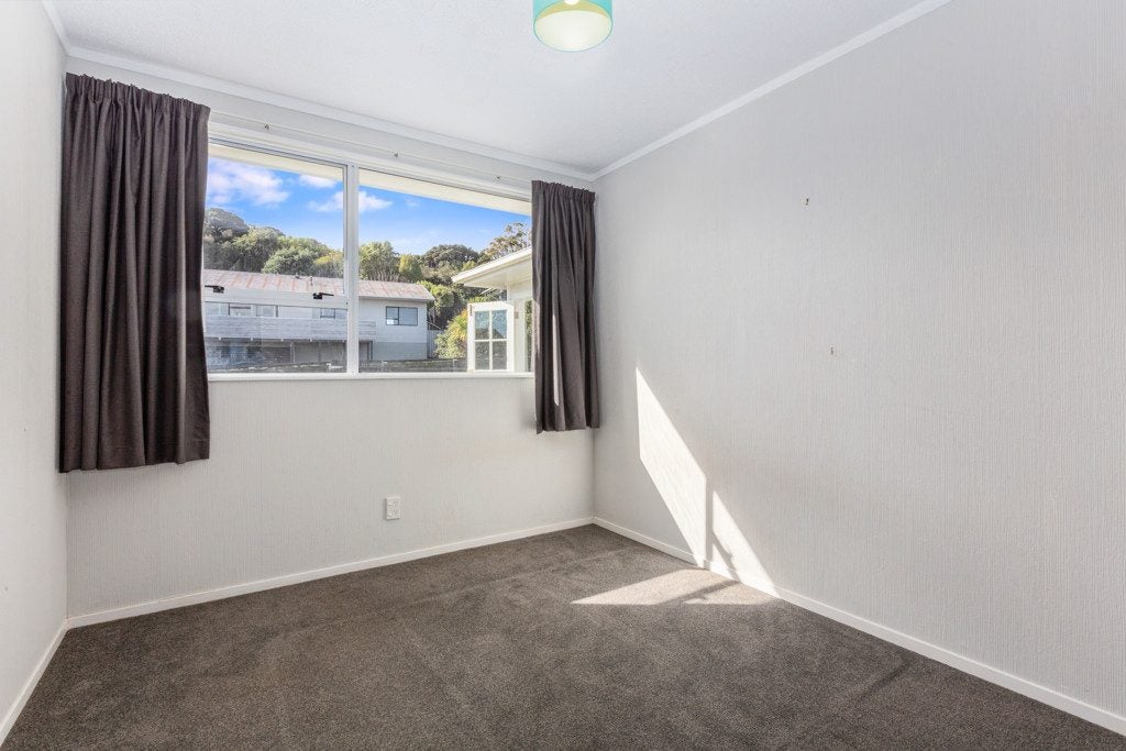 7 The Bollard, Whitby, Porirua - Carousel 19