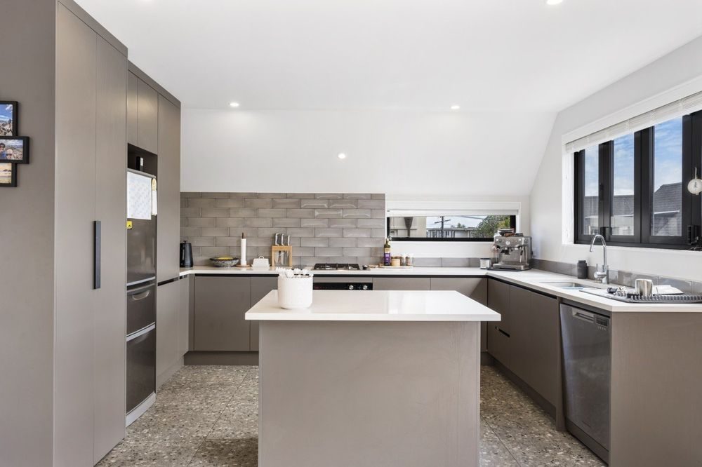 102A Selwyn Avenue, Mission Bay, Auckland - Carousel 2