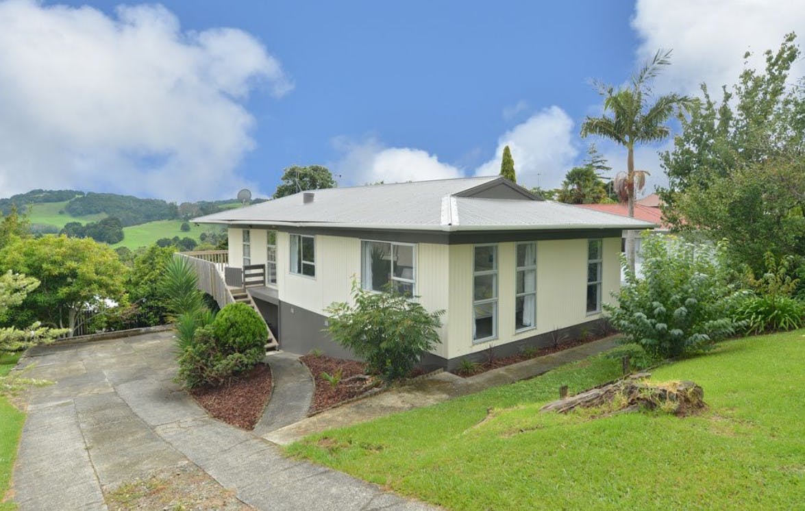 18 Ascot Avenue, Kamo, Whangarei - Carousel 1