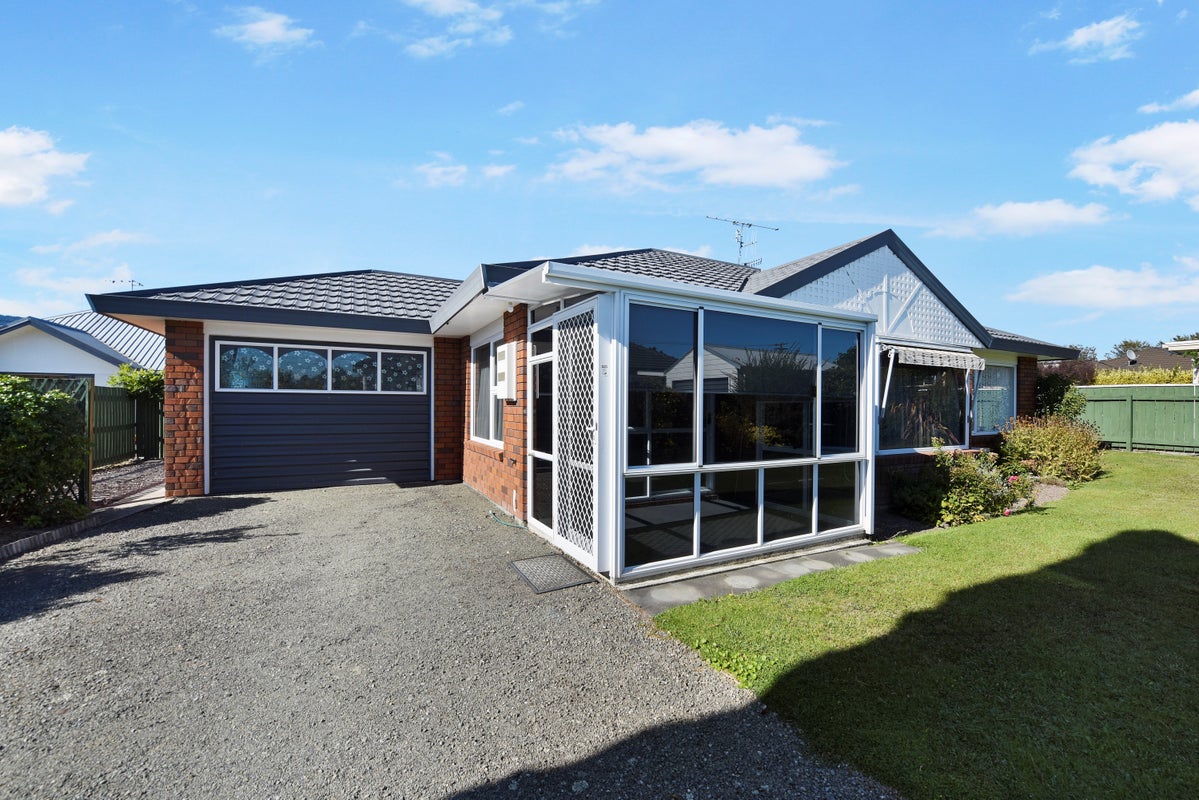 32A Croucher Street, Richmond - Carousel 17