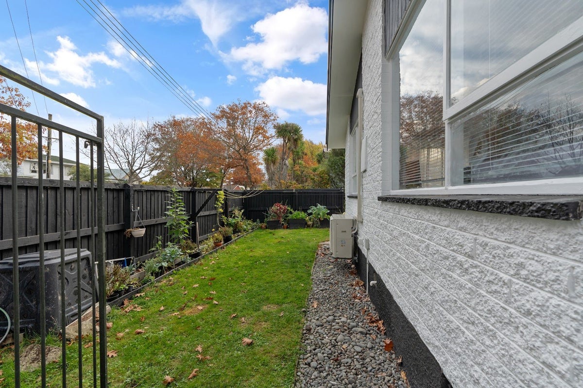 1/27 Oxley Avenue, St Albans, Christchurch - Carousel 23