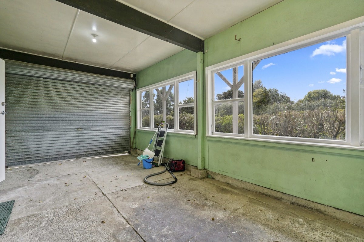 3 Kahikatea Grove, Paparangi, Wellington - Carousel 25