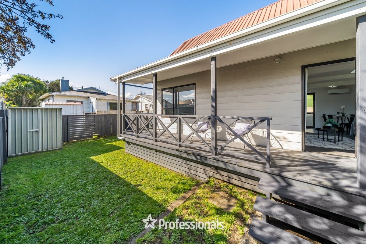 22A Elizabeth St Moera, MOERA, LOWER HUTT - Carousel 1