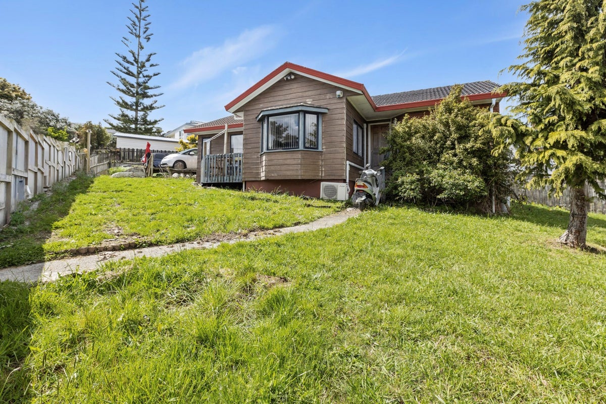 1 Garcia Place, West Harbour, Auckland - Carousel 2