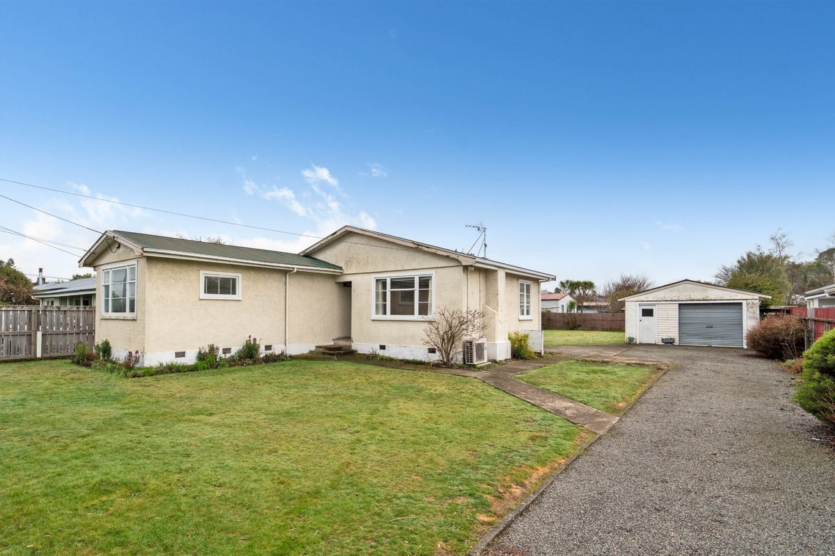 138 High Street, Solway, Masterton - Carousel 1