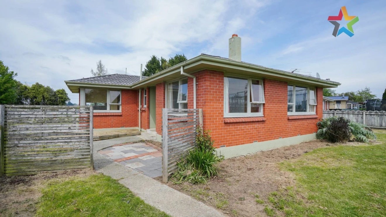 38 Tuai Street, Ascot, Invercargill - Carousel 1