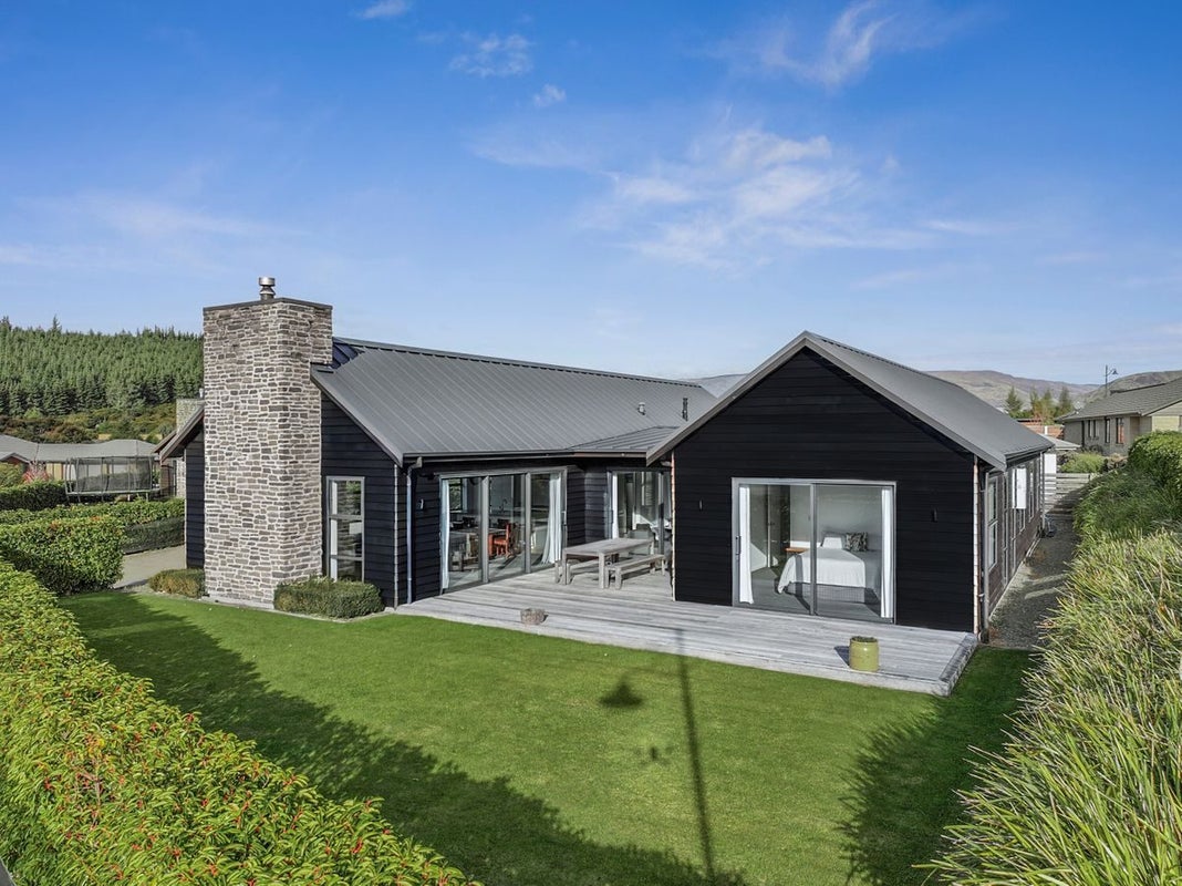 72 Infinity Drive, Wanaka - Carousel 1