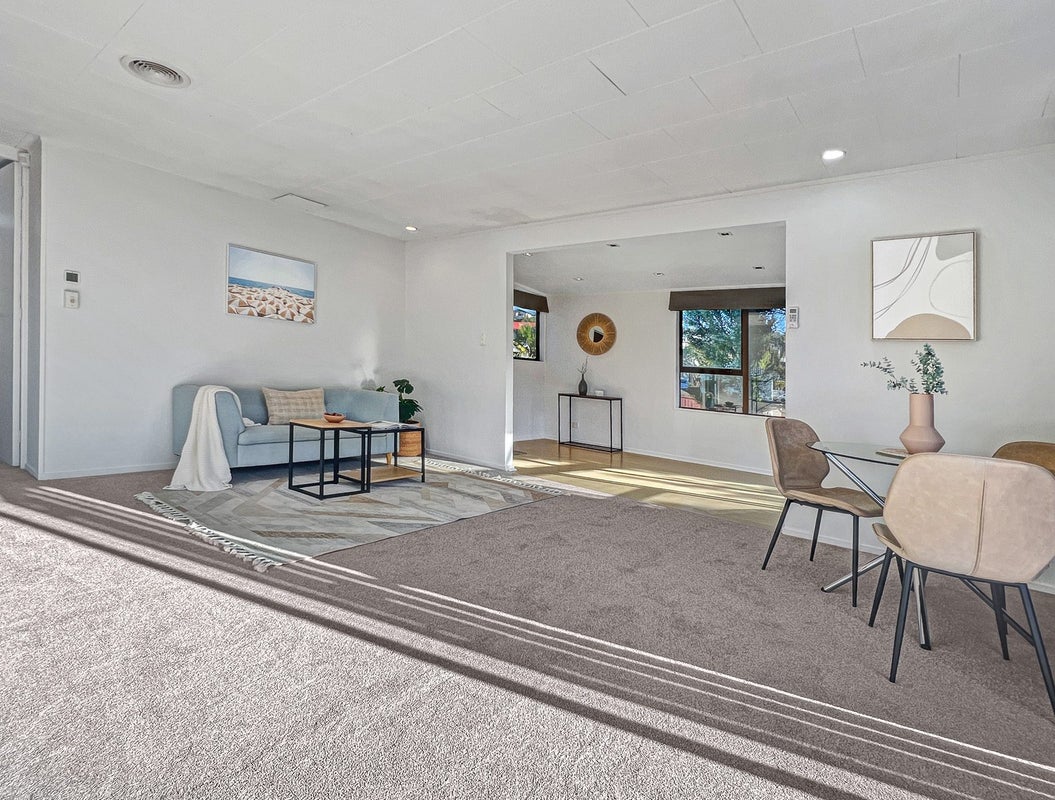 6 Mataura Place, Clover Park, Auckland - Carousel 1