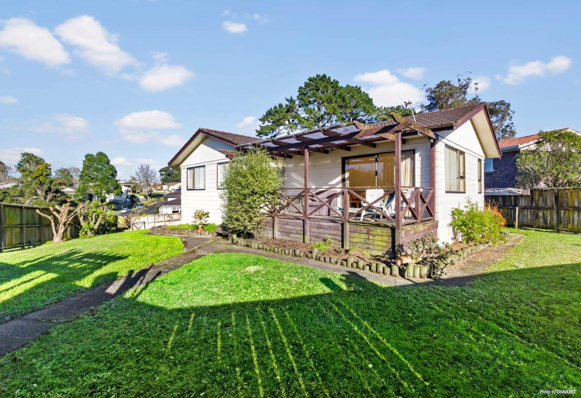 71 Oreil Avenue, West Harbour, Auckland - Carousel 1