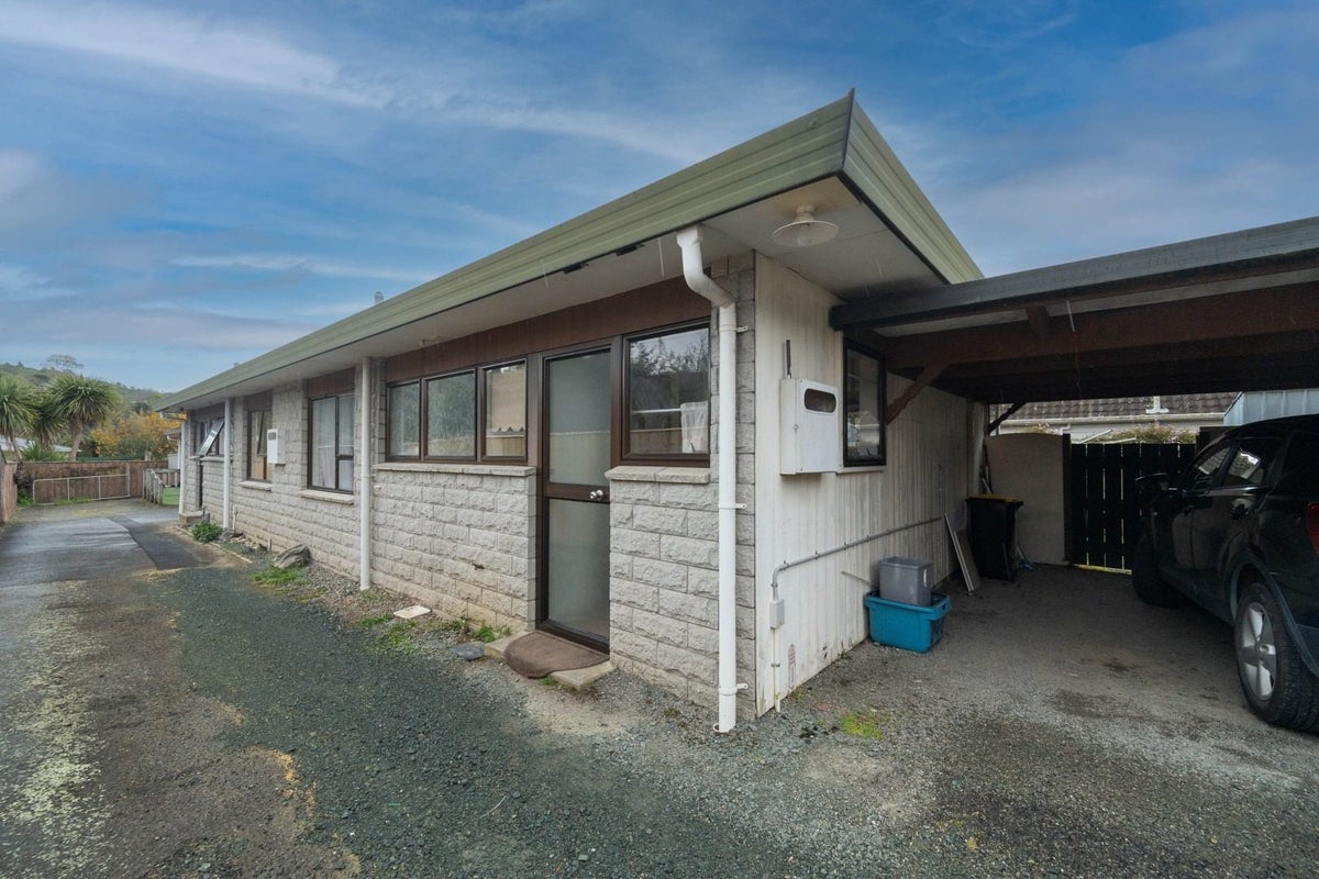 2/154 Waimea Road, Nelson South, Nelson - Carousel 1