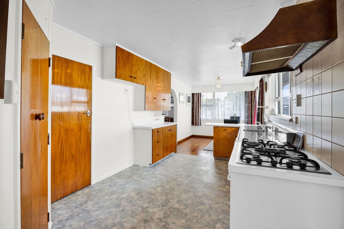 75 Domett Street, Waitara, Waitara - Carousel 2