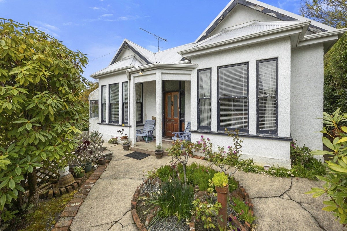 9 Durham Street, Mornington, Dunedin - Carousel 1