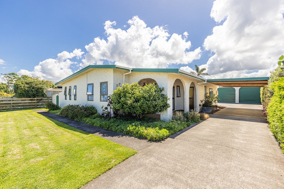 32 Somerset Road, Springvale, Whanganui - Carousel 1