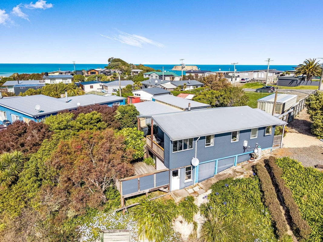 16 Hall Street, Motunau, Greta Valley - Carousel 1