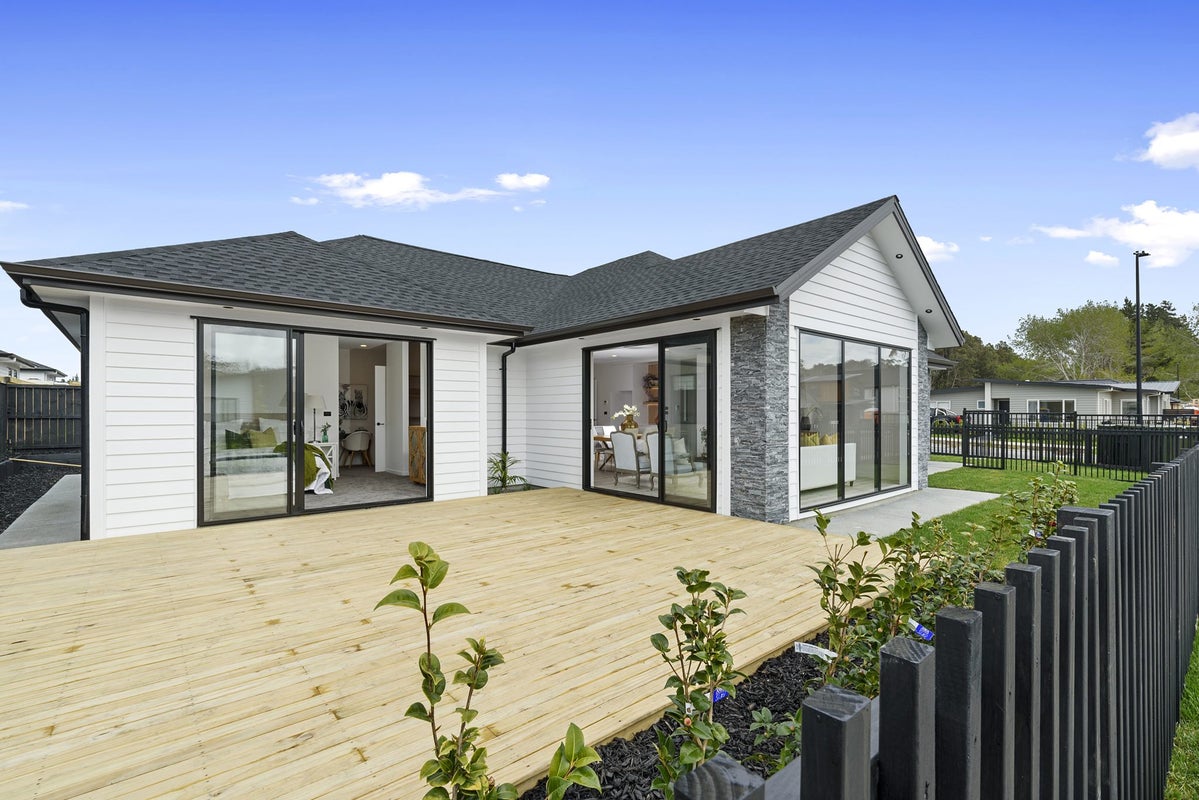 18 Ora Nui Street, Wainui, Wainui - Carousel 2