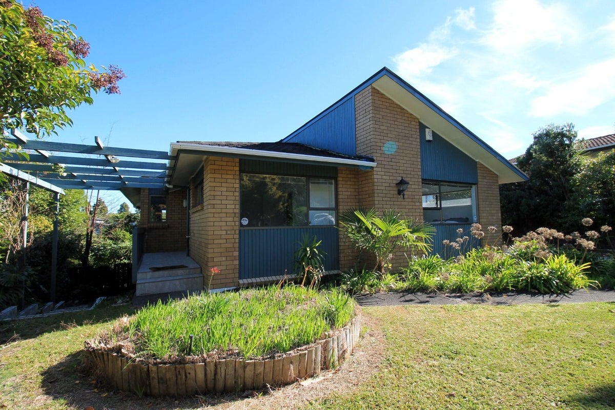 116 Porritt Avenue, Chatswood, Auckland - Carousel 1