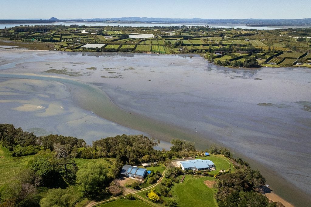 46 Tanners Point Road, Tanners Point, Katikati - Carousel 50