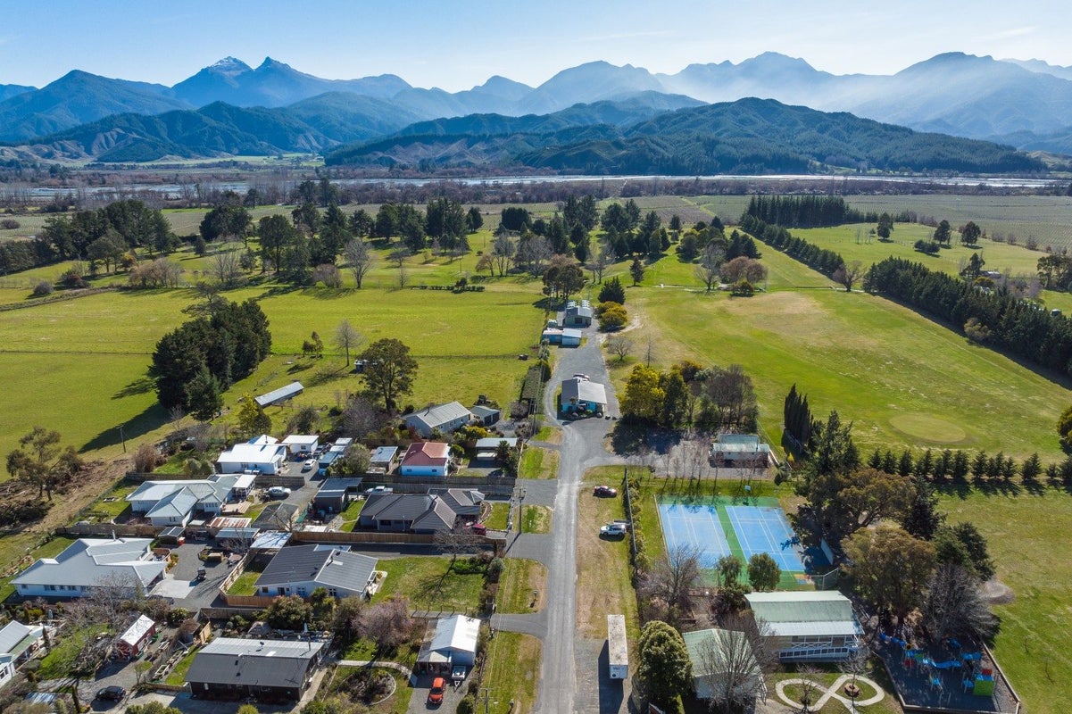 33B Morse Street, Blenheim - Carousel 2
