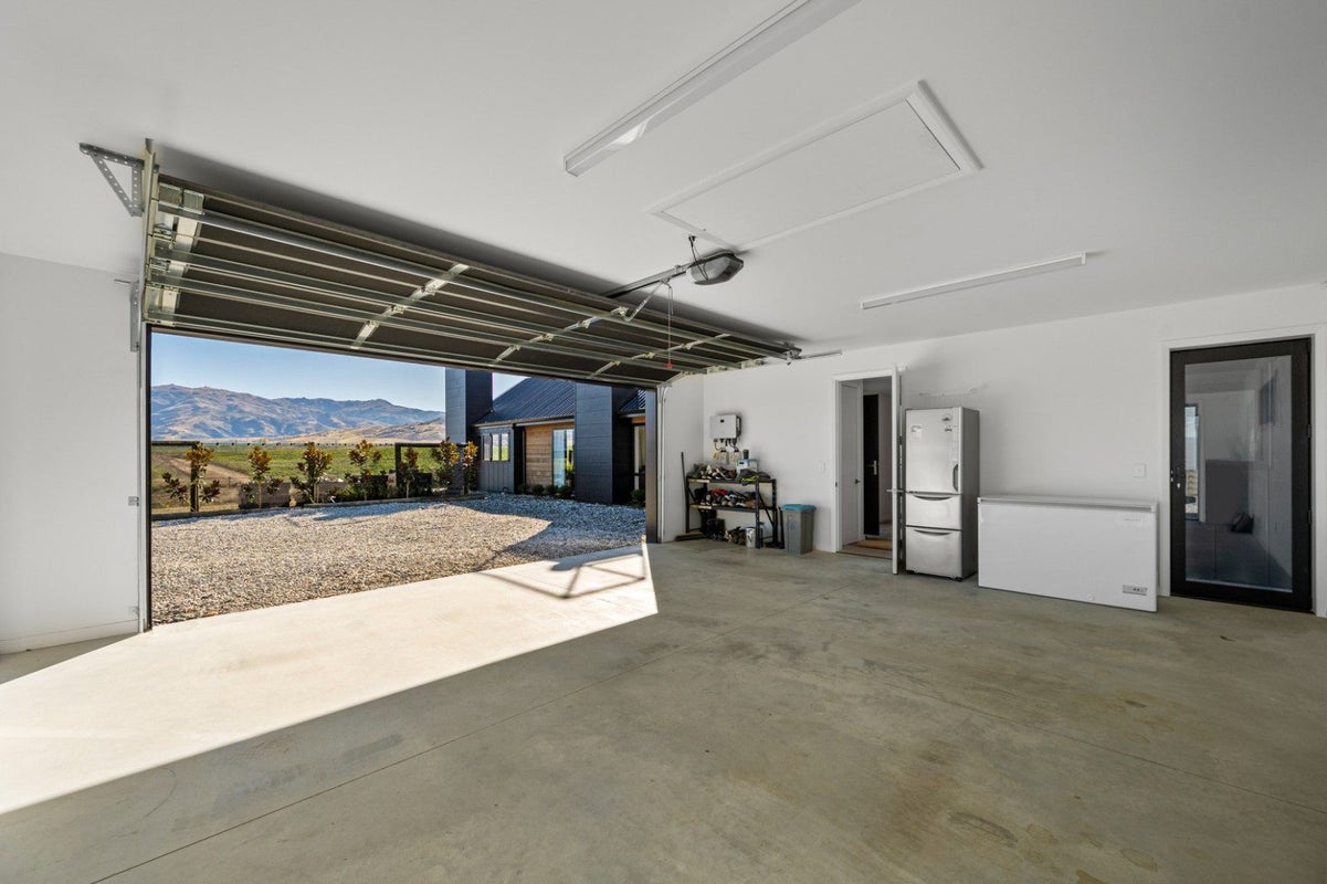 242 Vercoe Road, Springvale, Alexandra - Carousel 25
