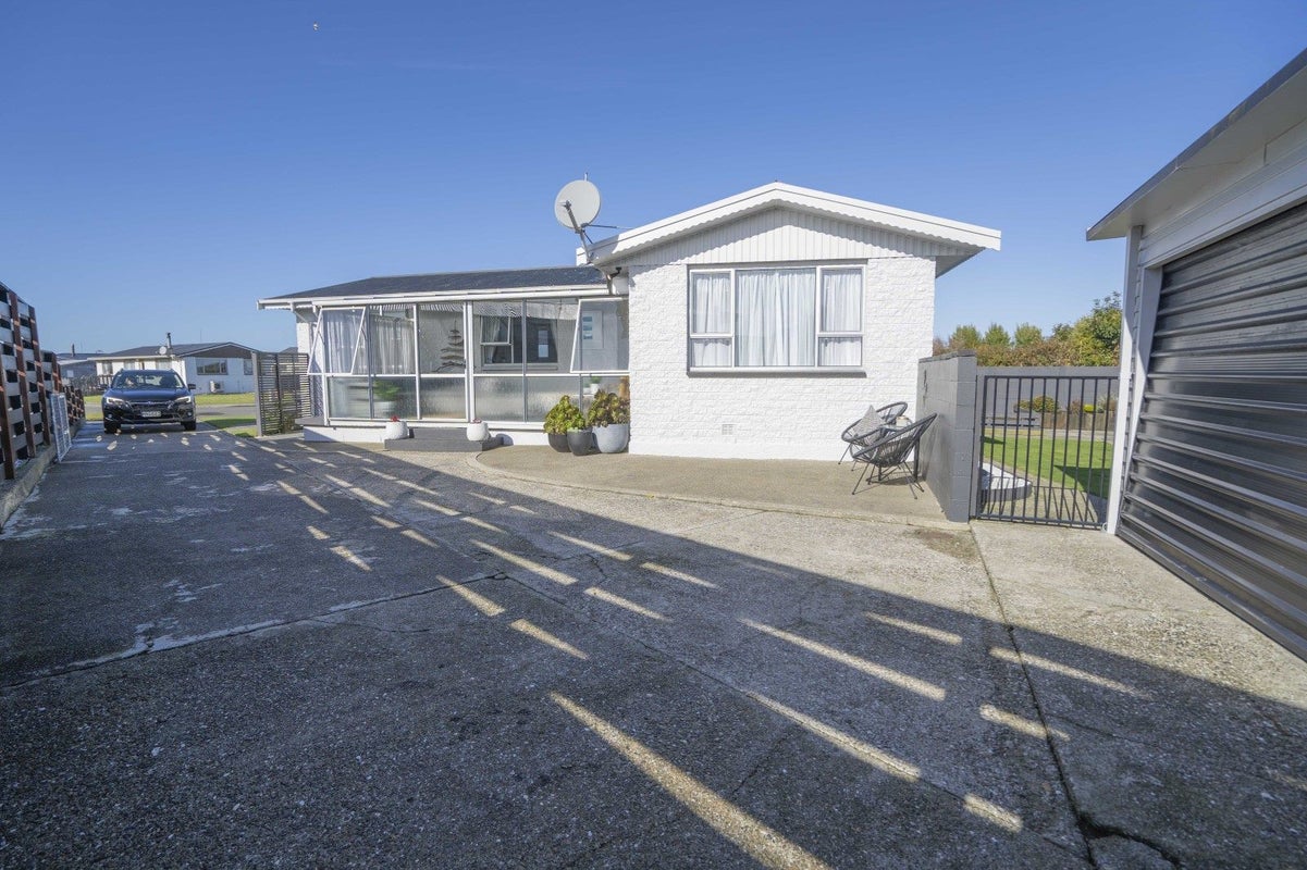 48 Arundel Crescent, Strathern, Invercargill - Carousel 1