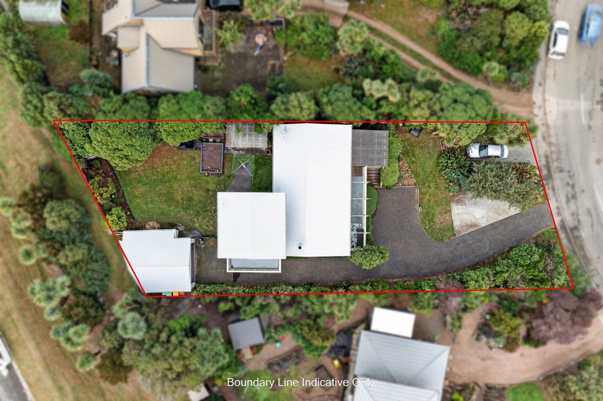 9 James Drive, Diamond Harbour, Lyttelton - Carousel 32