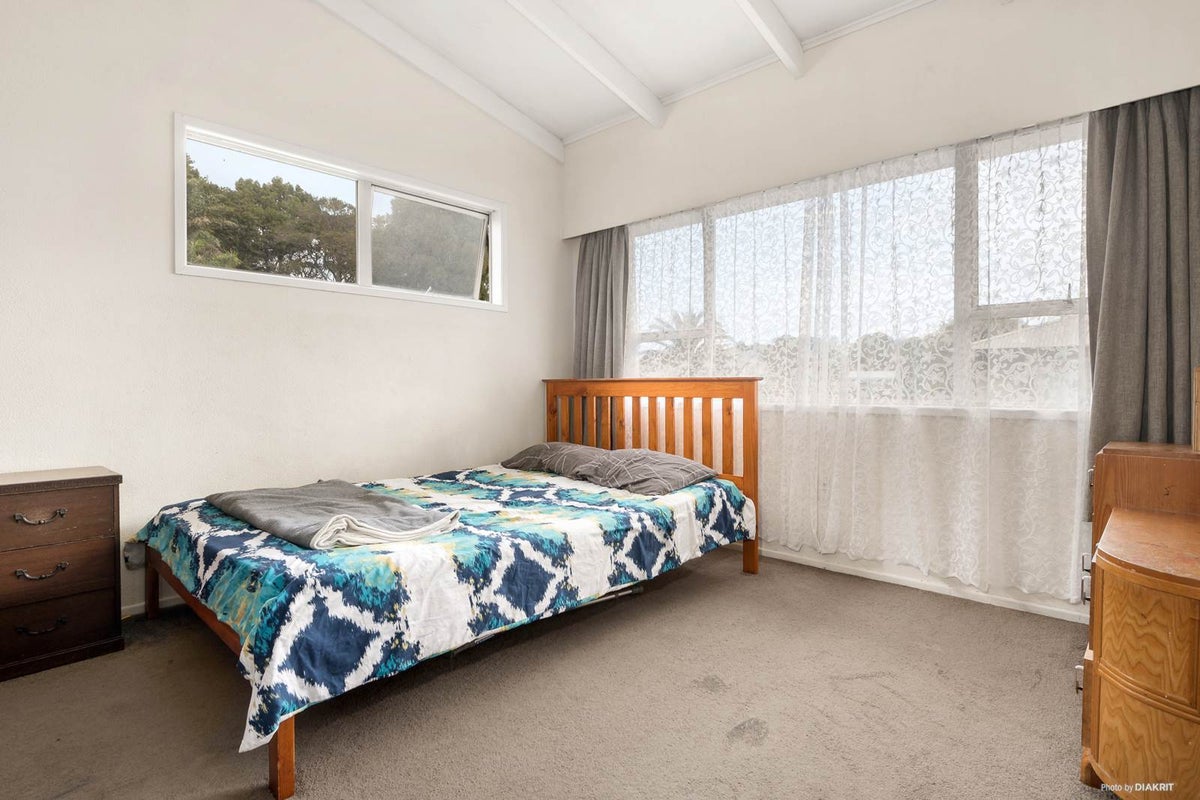 72 Lawrence Crescent, Hillpark, Auckland - Carousel 2