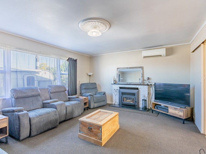5 Harold Holt Avenue, Onekawa, Napier - Carousel 2