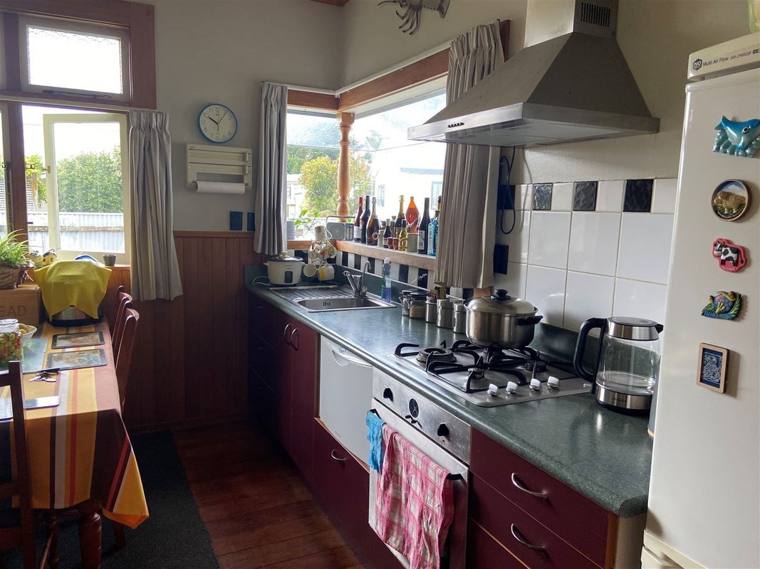 11 Saxton Street, Levin, Levin - Carousel 2