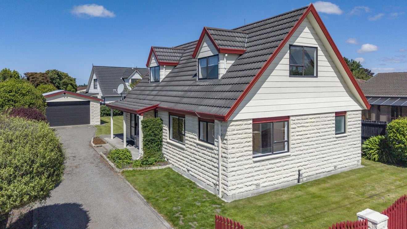 206 Grimseys Road, Redwood, Christchurch - Carousel 1