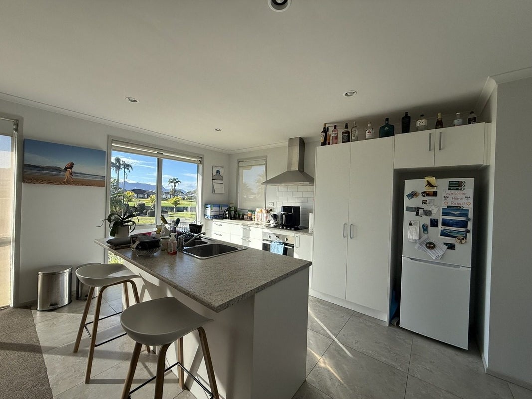 32 Key West Drive, One Tree Point - Carousel 2