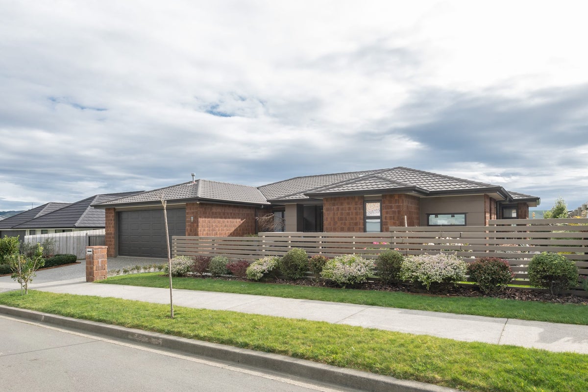 17 Stony Hill Pl, Grenada Village, Wellington - Carousel 42