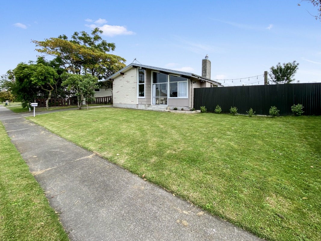47 Salisbury Avenue, Tamatea, Napier - Carousel 1