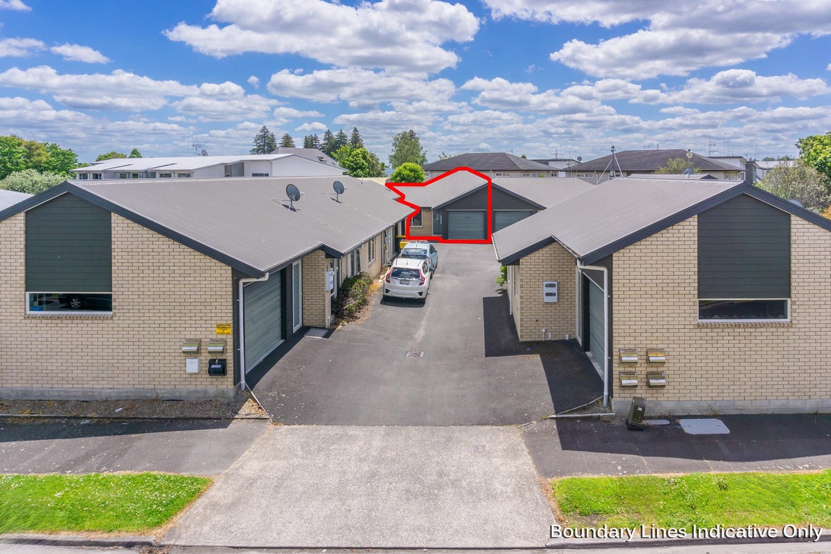 15D Beaumont Street, Hamilton East, Hamilton - Carousel 2