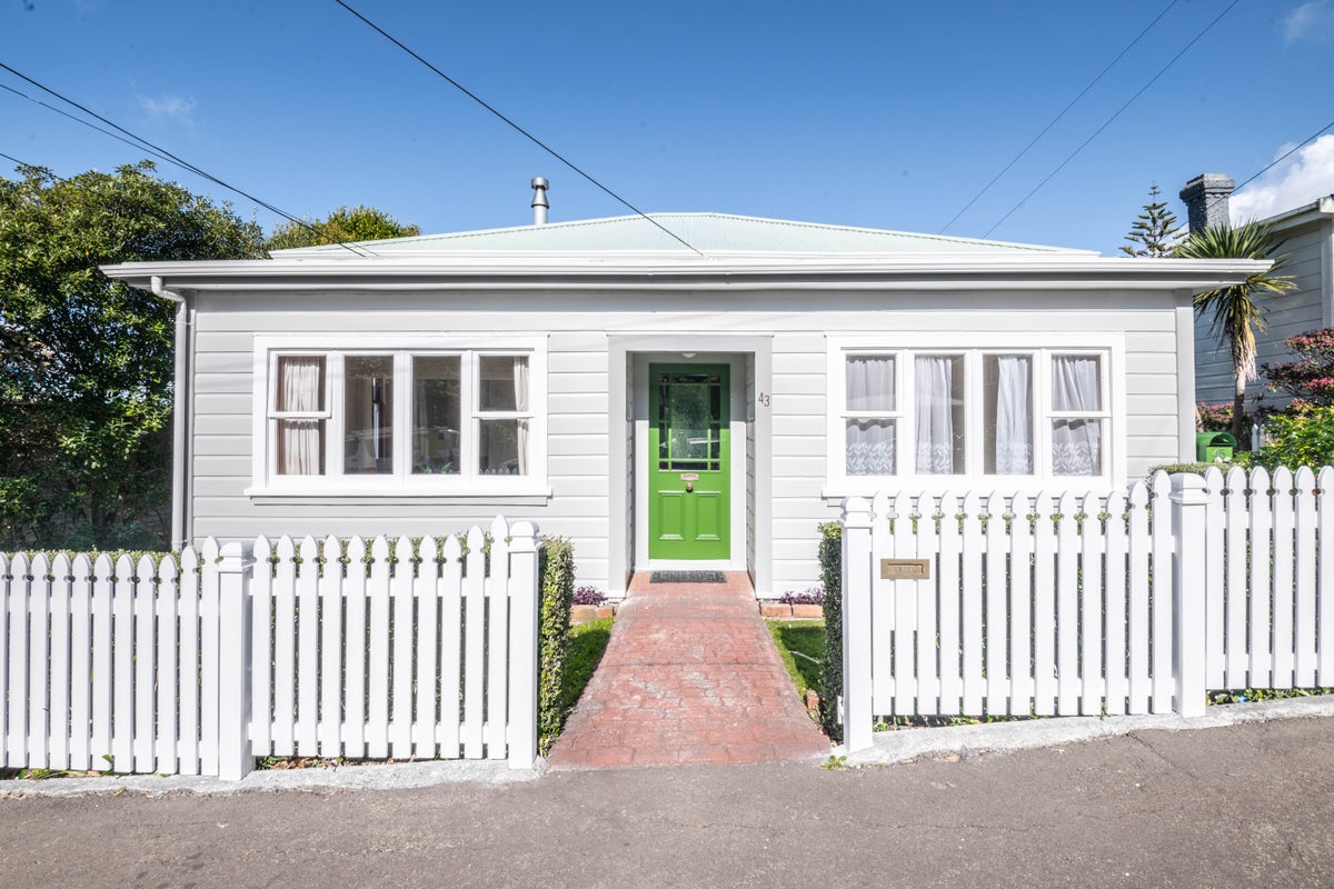 43 Ironside Road, Johnsonville, Wellington - Carousel 1