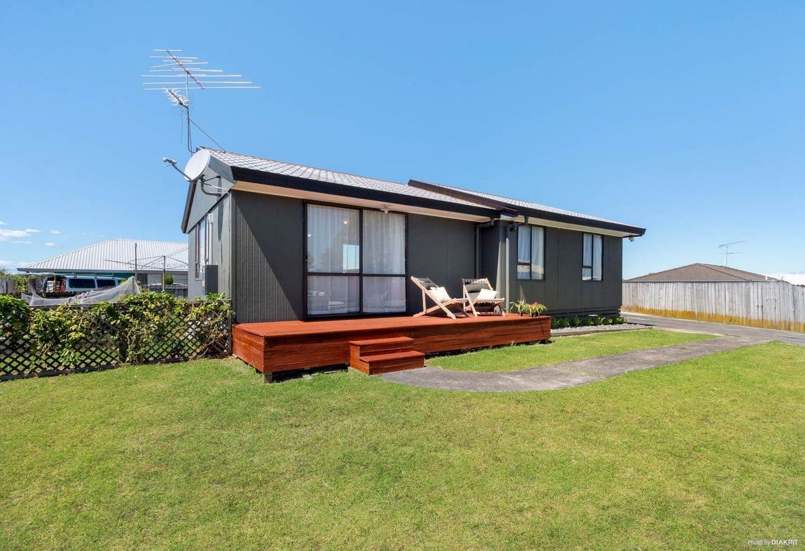 12 Charisma Place, Randwick Park, Auckland - Carousel 2