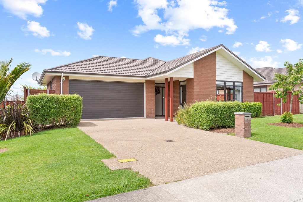17 Ara Kakara Avenue, Huapai, Kumeu - Carousel 1