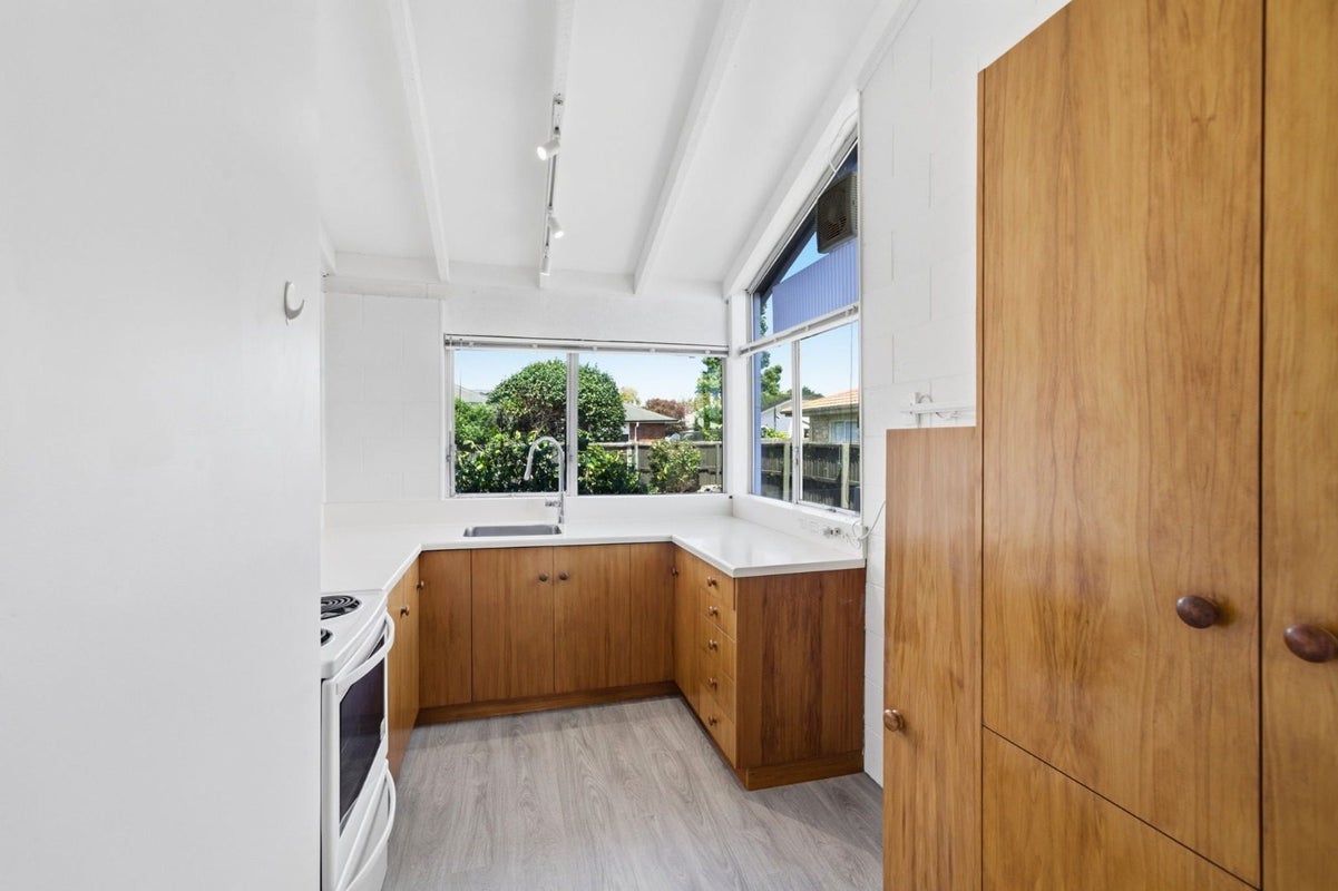 1/20B McBratneys Road, Dallington, Christchurch - Carousel 2
