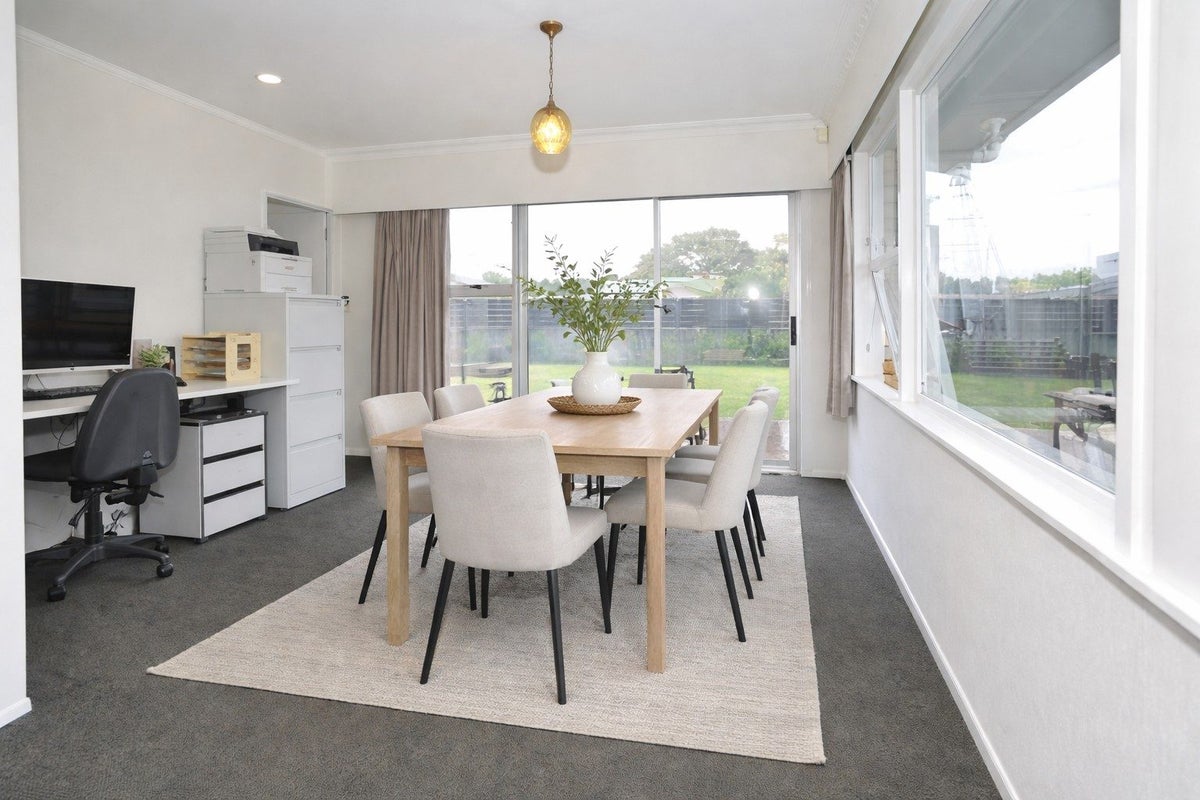 67 Avalon Drive, Nawton, Hamilton - Carousel 2