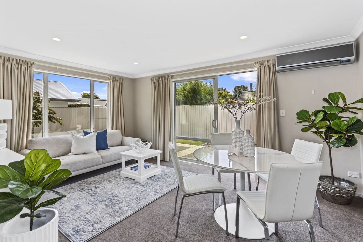 10 Applefield Court, Northwood, Christchurch - Carousel 2