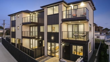 64D Yeovil Road, Te Atatu Peninsula, Auckland - Carousel 1