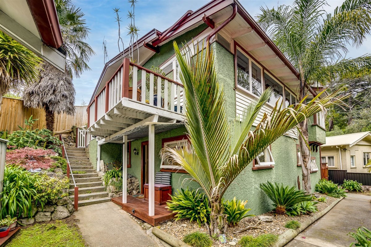 9 France Road, Bluff Hill, Napier - Carousel 2