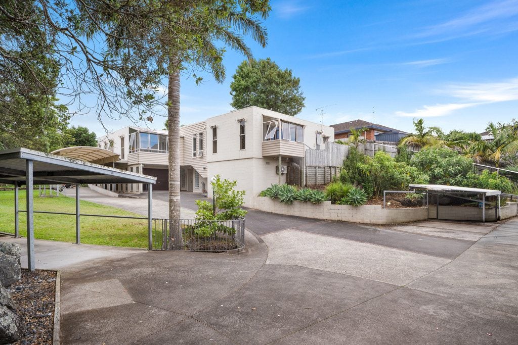 20 Baird Street, Howick, Auckland - Carousel 1