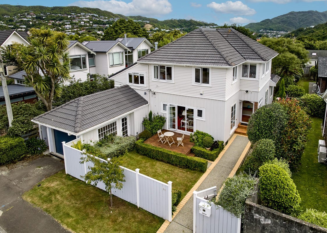 21 Reading Street, Karori, Wellington - Carousel 1