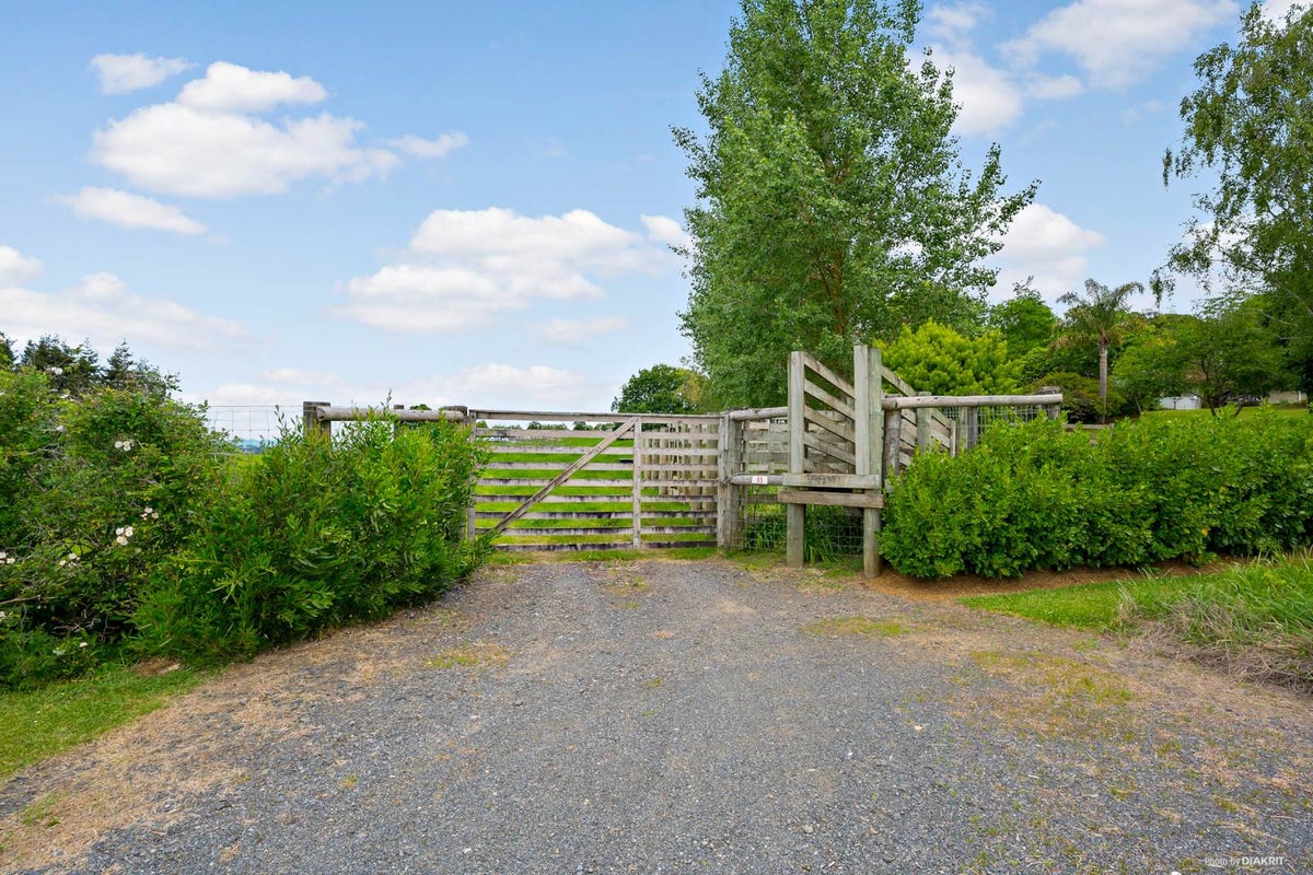 0 Hall Road, Fitzroy, Hamilton - Carousel 1